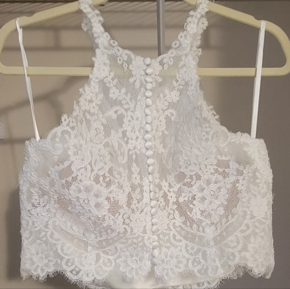 Wedding Dress - Picture 4 of 7